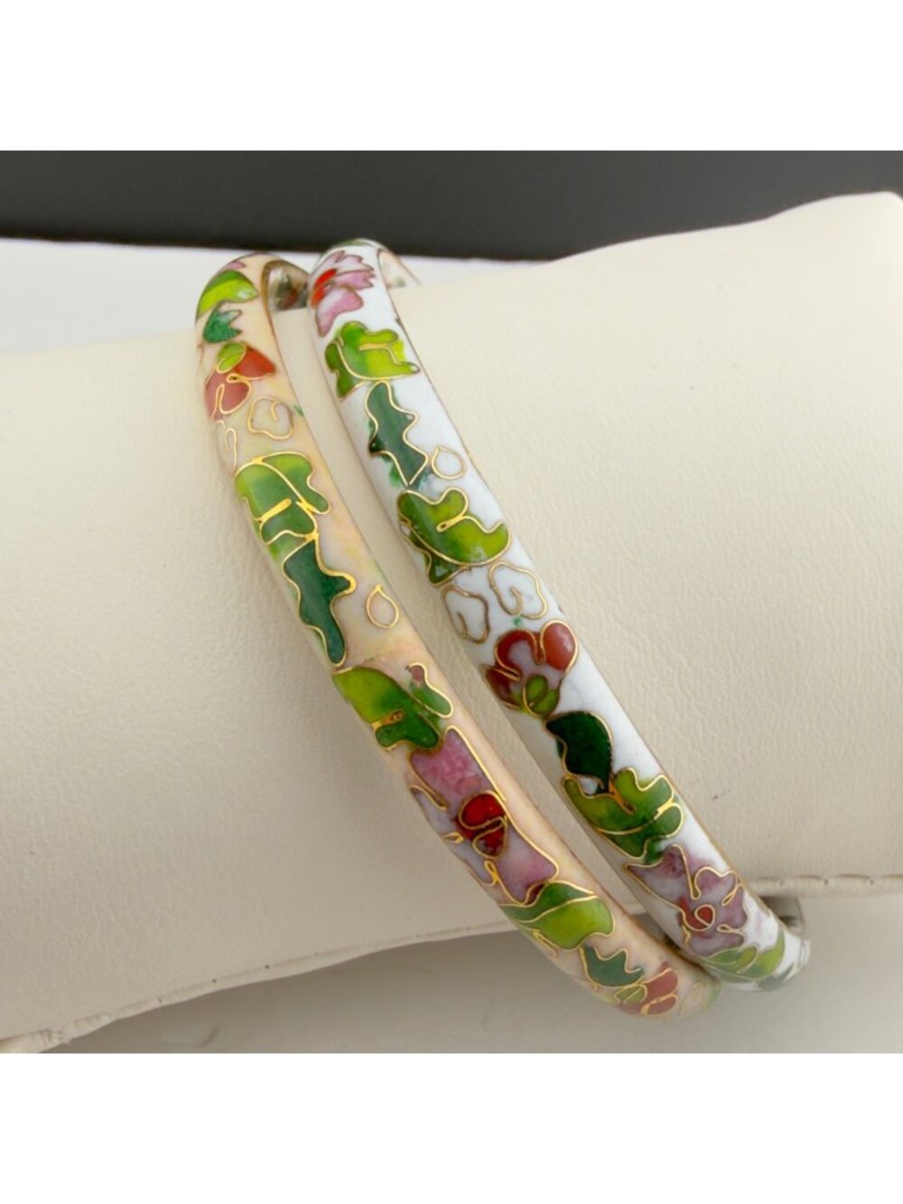 Vintage Cloisonne White Pink Enamel Flowers Bangle Bracelet Set of 2